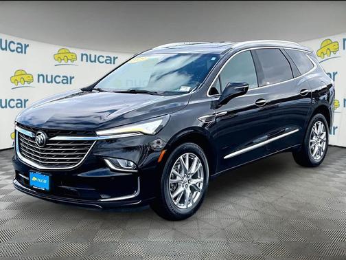 2023 Buick Enclave Essence AWD