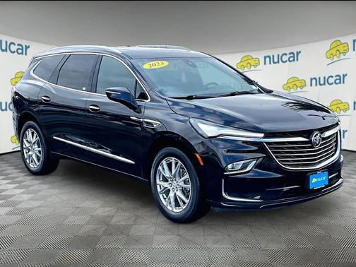 2023 Buick Enclave Essence AWD