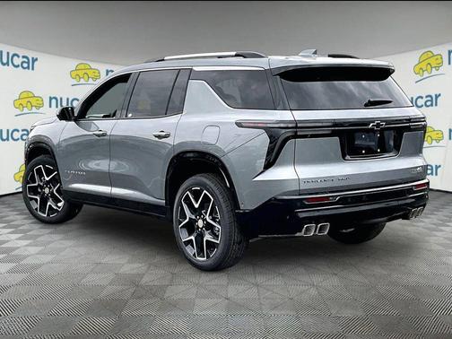 Sterling Gray Metallic 2026 Chevrolet Traverse High Country