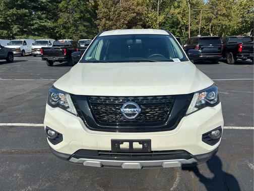 2020 Nissan Pathfinder SV 4WD
