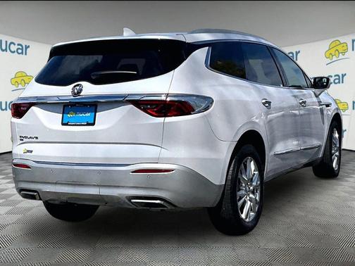White Frost Tricoat 2023 Buick Enclave Essence AWD