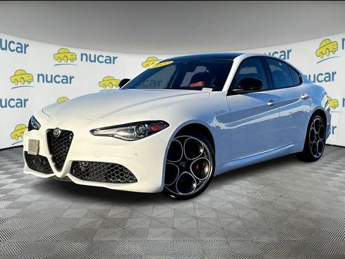 2022 Alfa Romeo Giulia Veloce