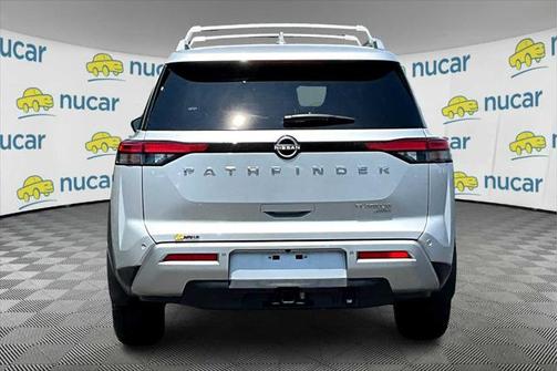 2022 Nissan Pathfinder Platinum 4WD