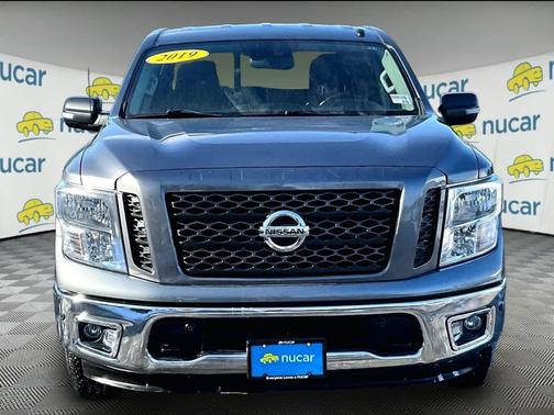 2019 Nissan Titan SV