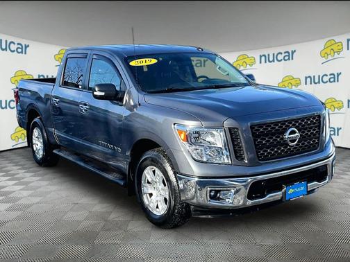 2019 Nissan Titan SV