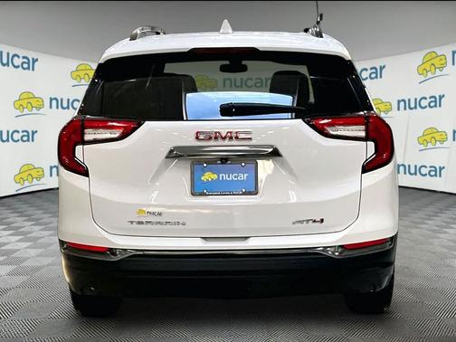 2022 GMC Terrain AWD AT4