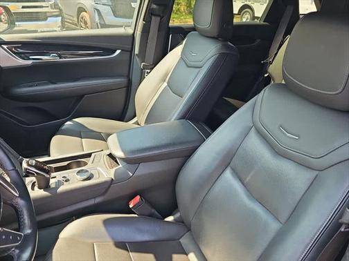 2021 Cadillac XT5 Premium Luxury