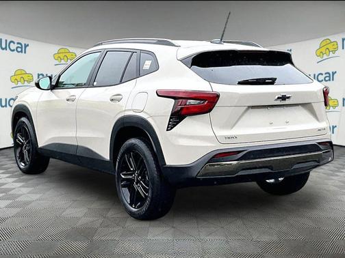 White Sands 2026 Chevrolet Trax FWD ACTIV