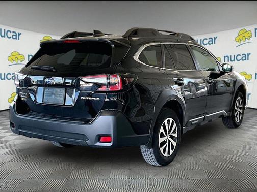 Crystal Black Silica 2025 Subaru Outback Premium
