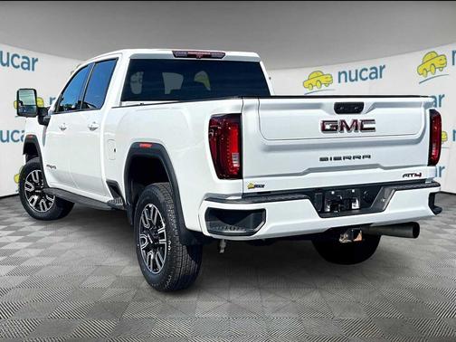 2022 GMC Sierra 2500 AT4