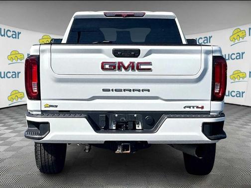 2022 GMC Sierra 2500 AT4