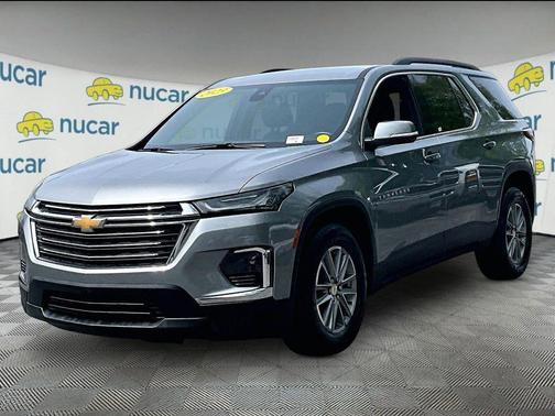 Sterling Gray Metallic 2023 Chevrolet Traverse LT Cloth