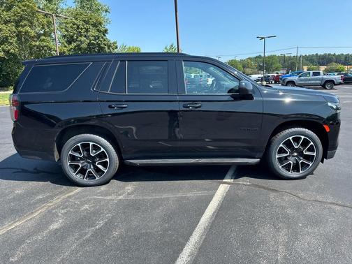 2023 Chevrolet Tahoe 4WD RST