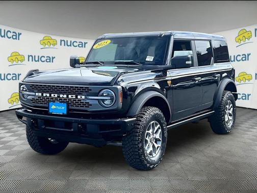 SHADOW BLACK 2025 Ford Bronco Badlands