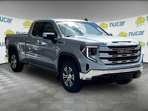 Sterling Metallic 2023 GMC Sierra 1500 SLE
