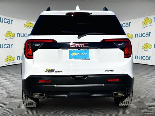 2023 GMC Acadia AWD SLT