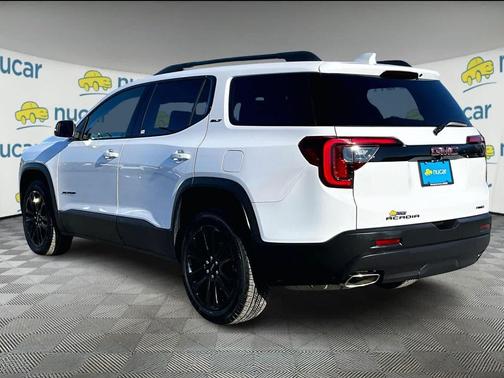 2023 GMC Acadia AWD SLT