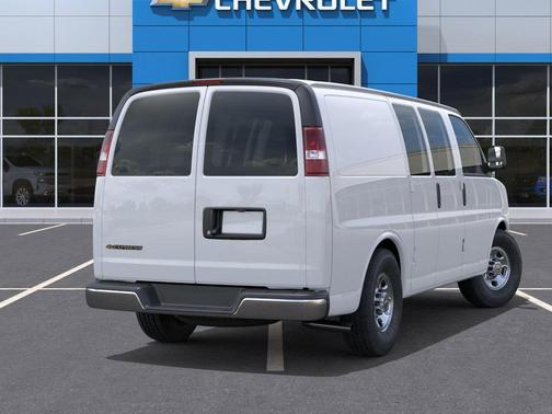 Summit White 2026 Chevrolet Express 2500 LT