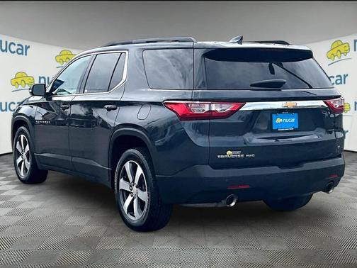 Graphite Metallic 2020 Chevrolet Traverse LT Leather