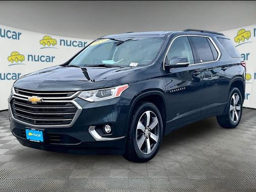 Graphite Metallic 2020 Chevrolet Traverse LT Leather