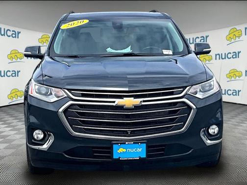Graphite Metallic 2020 Chevrolet Traverse LT Leather