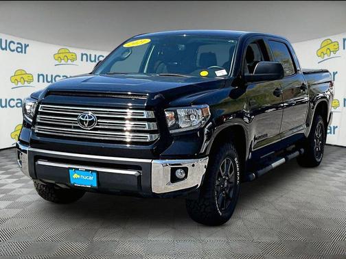 Midnight Black Metallic 2021 Toyota Tundra SR5