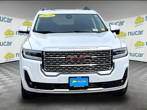 White Frost Tricoat 2023 GMC Acadia Denali