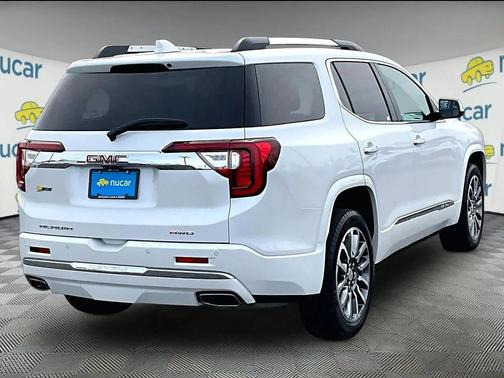 White Frost Tricoat 2023 GMC Acadia Denali