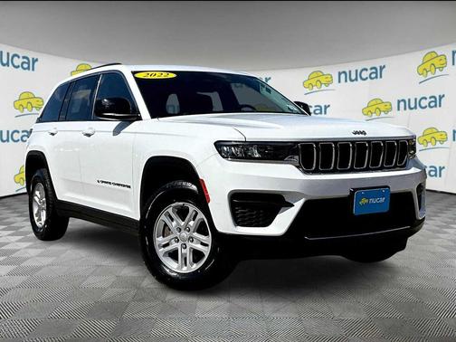 2022 Jeep Grand Cherokee Laredo