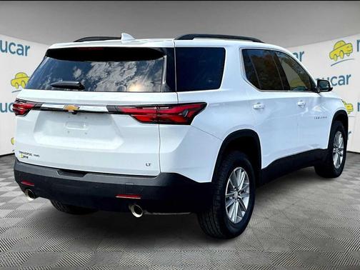 2022 Chevrolet Traverse LT Cloth