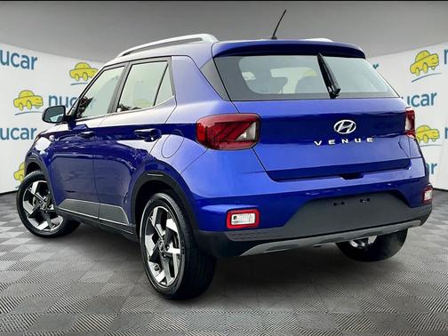 2024 Hyundai VENUE Limited