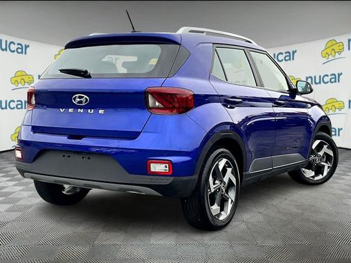 2024 Hyundai VENUE Limited
