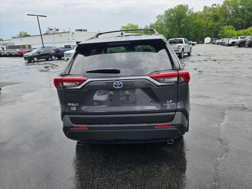 2024 Toyota RAV4 Hybrid LE