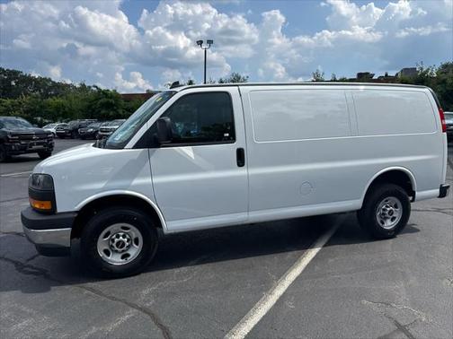 2023 GMC Savana 2500 Work Van