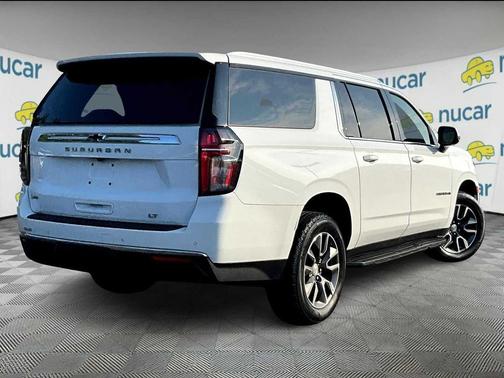 2021 Chevrolet Suburban LT
