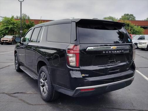 2021 Chevrolet Suburban LT