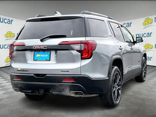 2023 GMC Acadia AWD SLT
