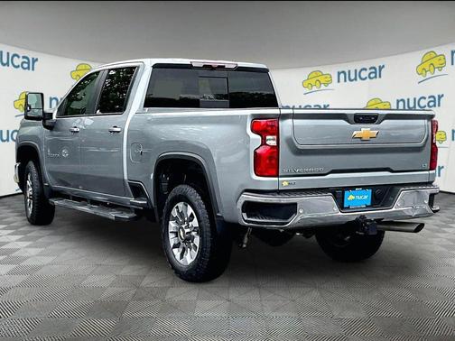 Sterling Gray Metallic 2024 Chevrolet Silverado 2500 LT
