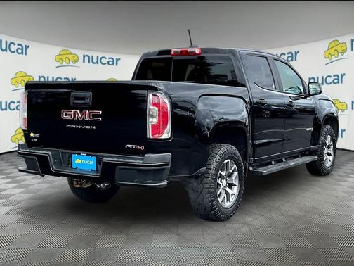 Onyx Black 2022 GMC Canyon AT4