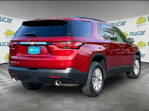Radiant Red Tintcoat 2023 Chevrolet Traverse LT Cloth