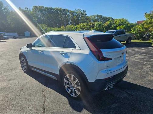 2023 Cadillac XT4 Premium Luxury