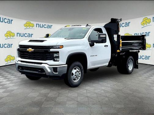 Summit White 2026 Chevrolet Silverado 3500 WT