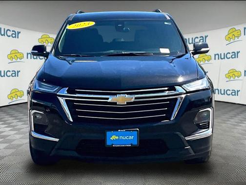 Mosaic Black Metallic 2023 Chevrolet Traverse LT Leather