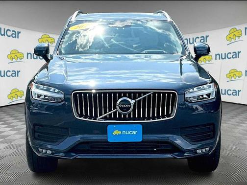 2021 Volvo XC90 T6 Momentum