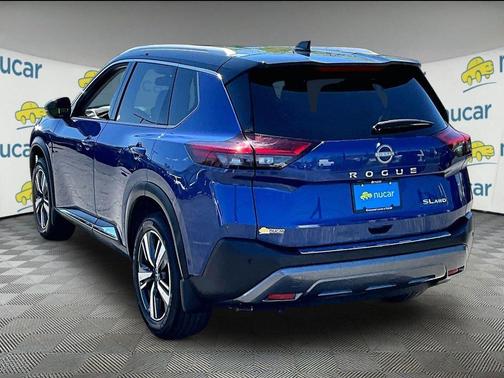 Caspian Blue Metallic/Super Black 2023 Nissan Rogue SL