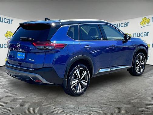 Caspian Blue Metallic/Super Black 2023 Nissan Rogue SL