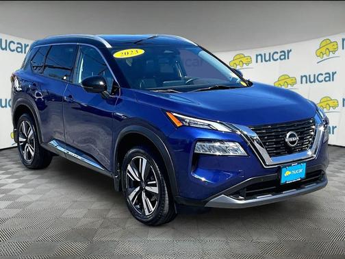 Caspian Blue Metallic/Super Black 2023 Nissan Rogue SL