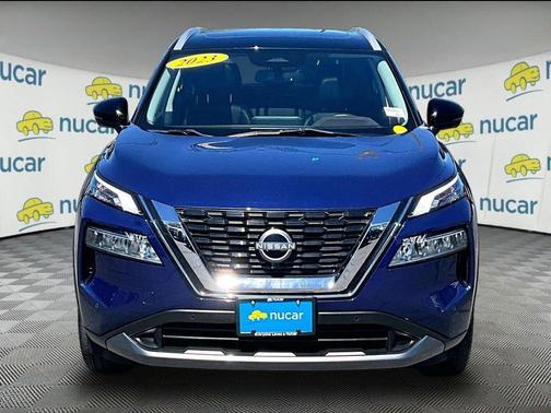 Caspian Blue Metallic/Super Black 2023 Nissan Rogue SL