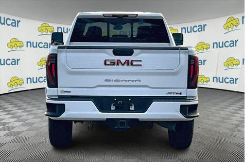 2024 GMC Sierra 2500 AT4