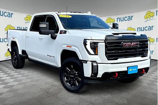 2024 GMC Sierra 2500 AT4